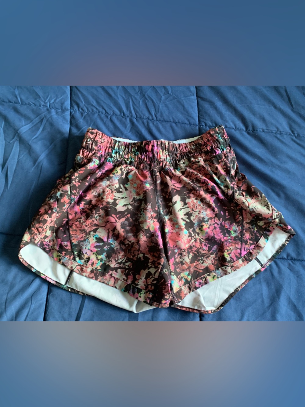 Lululemon Track That Shorts size 6